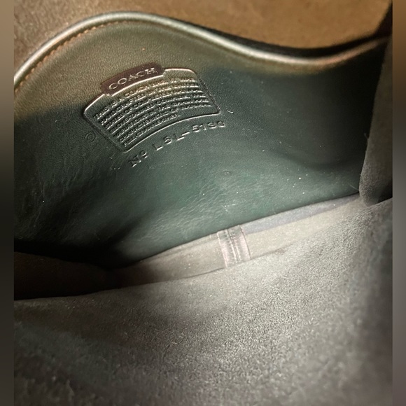 🦋 Coach Green Station Bag. - Picture 12 of 15